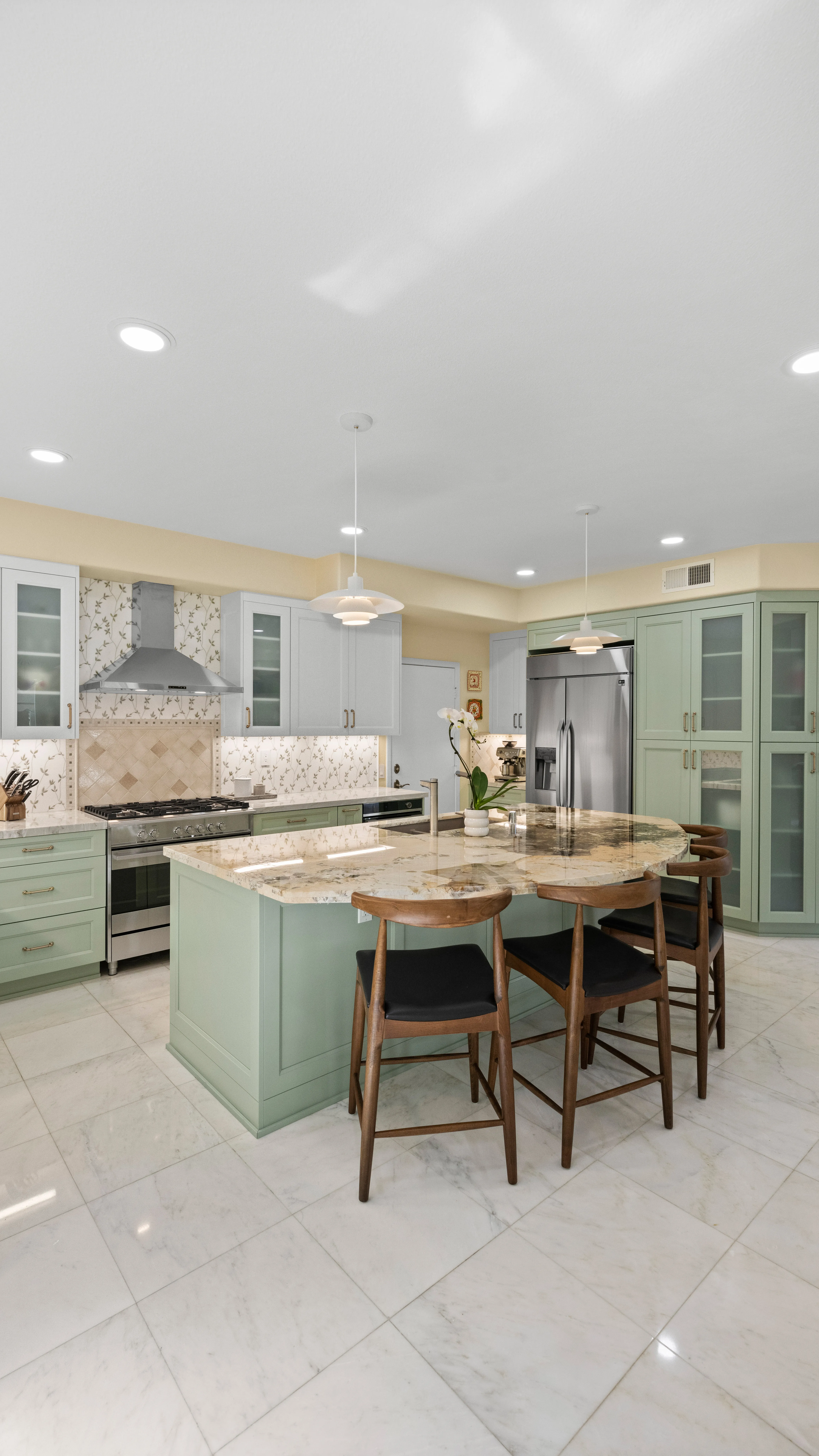 Baywind Point kitchen project photo 11