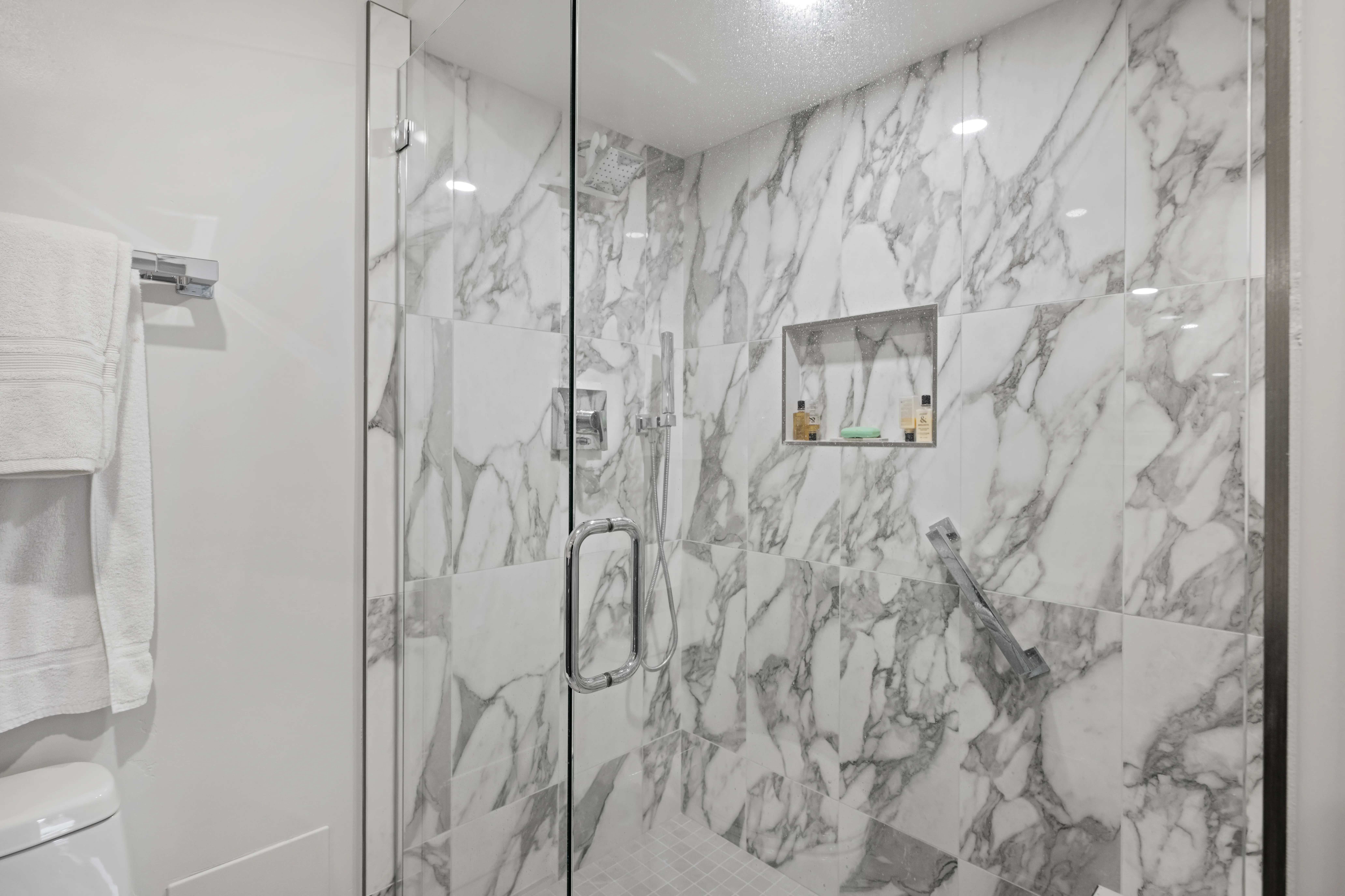 Brava Street full home renovation photo 10