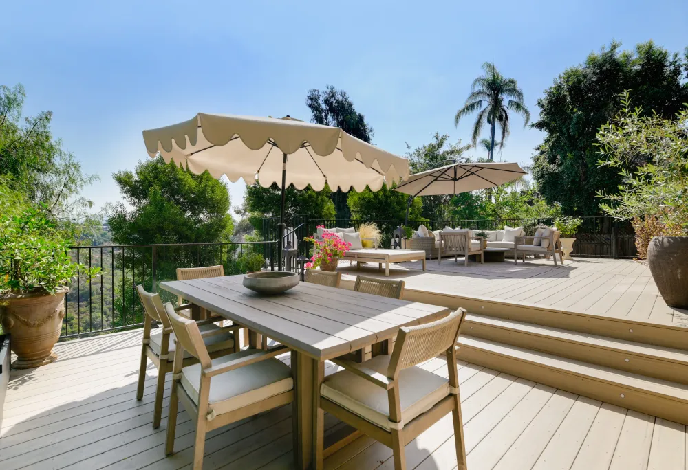 Custom deck and patio cover built by Guild Builders