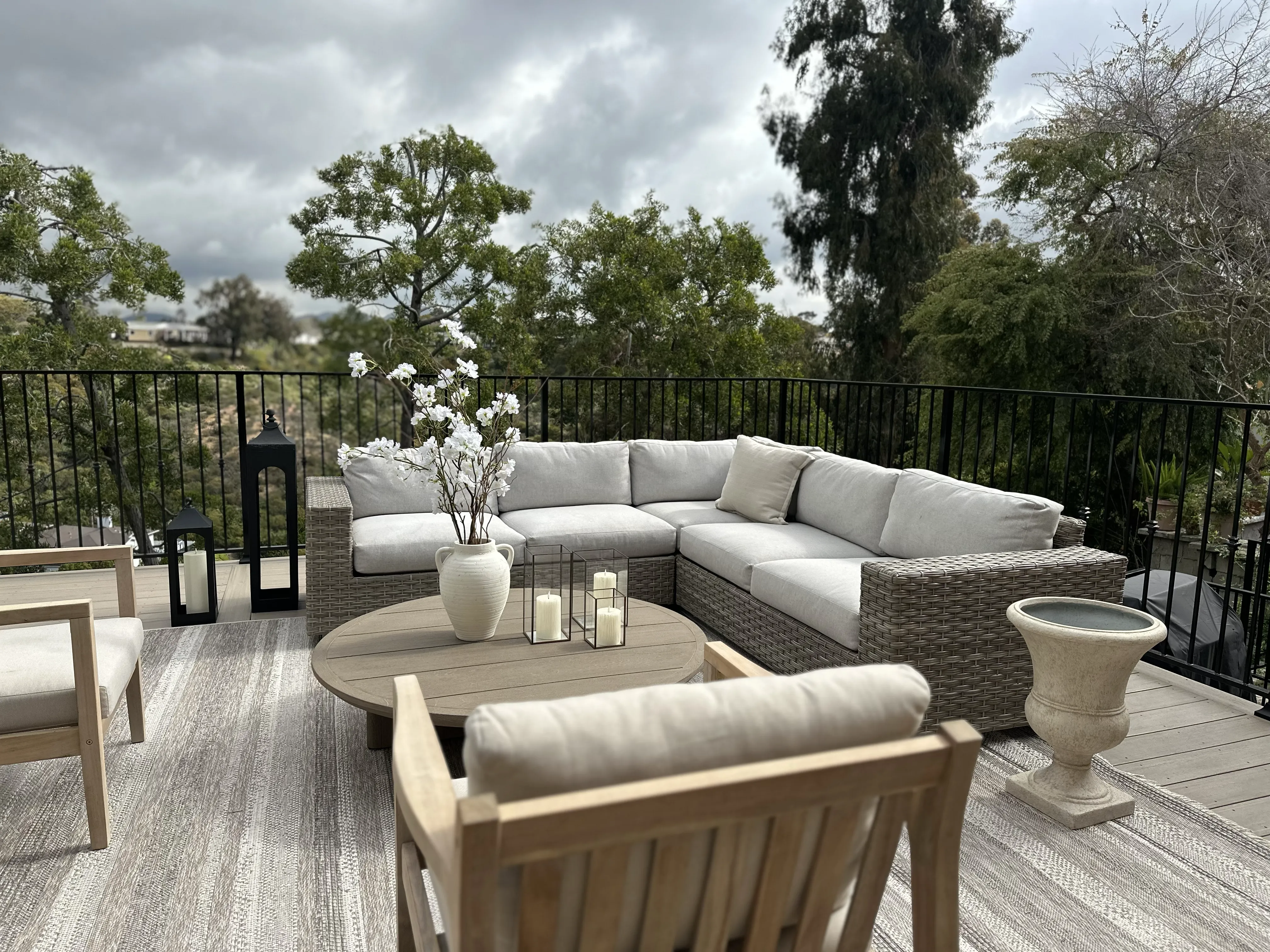 Constance Drive deck photo 2