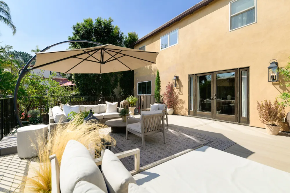 Constance Drive deck photo 6