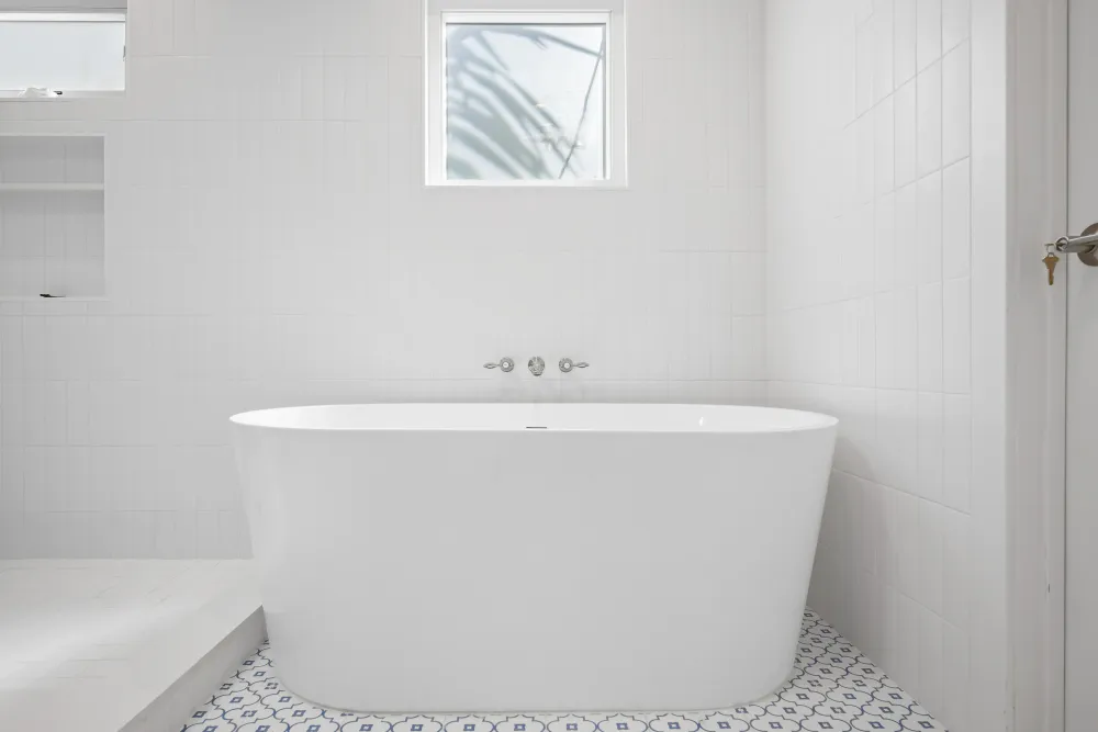 Dixie Drive bathroom remodel photo 13