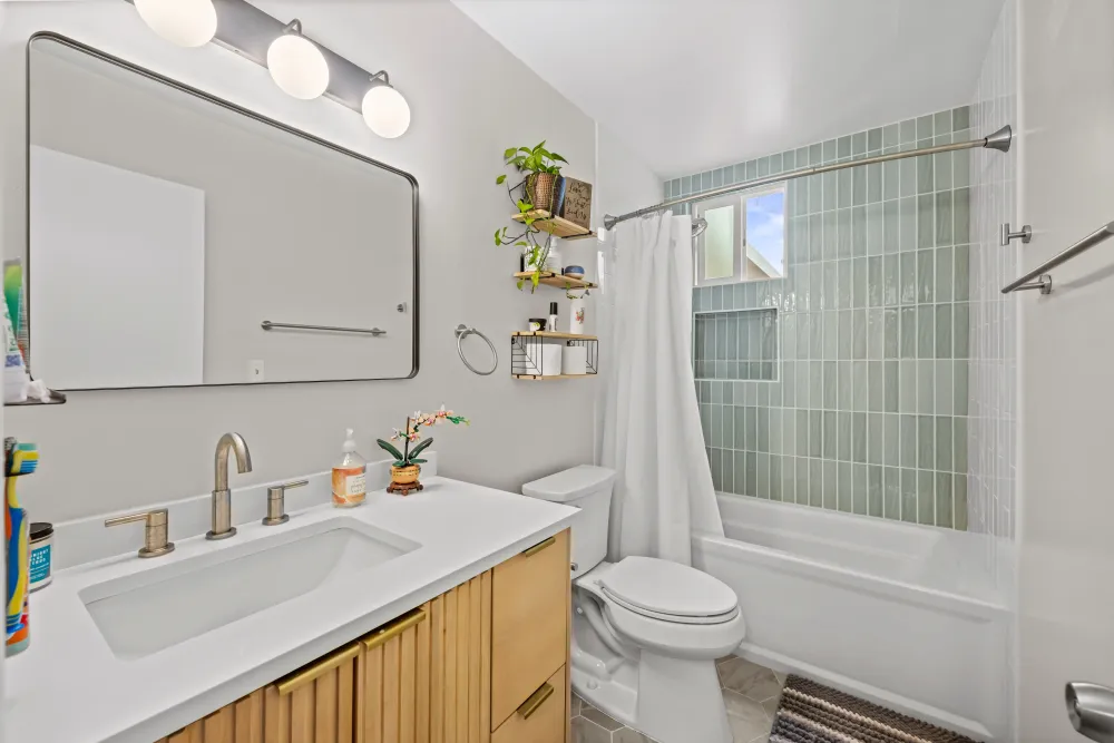 Kingsfield Court bathroom remodel photo 11