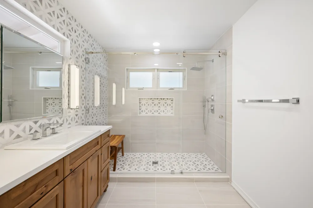 Kingsfield Court bathroom remodel photo 7