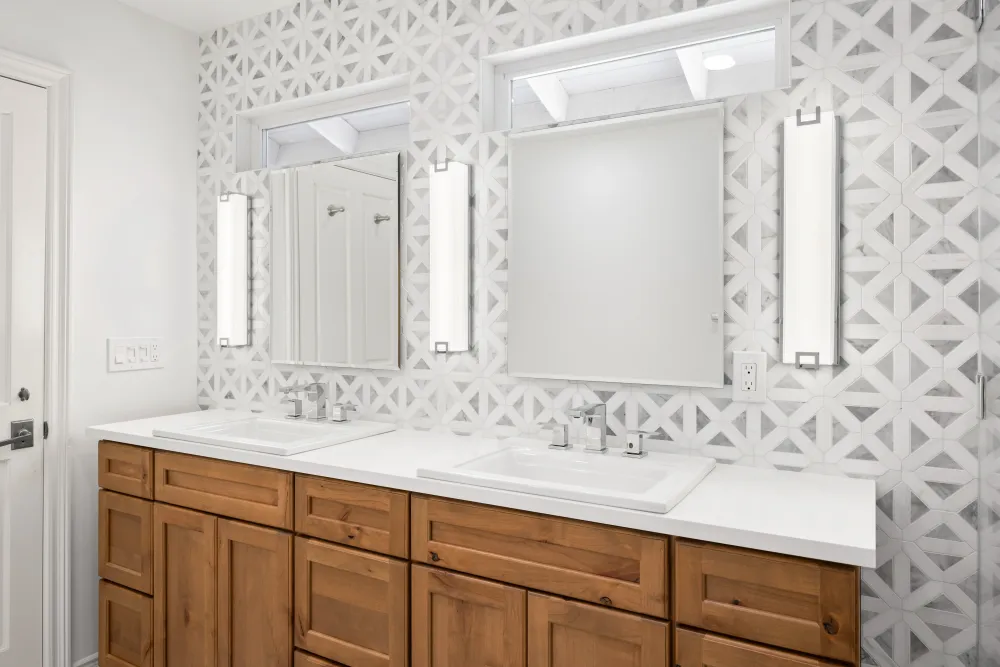 Kingsfield Court bathroom remodel photo 9