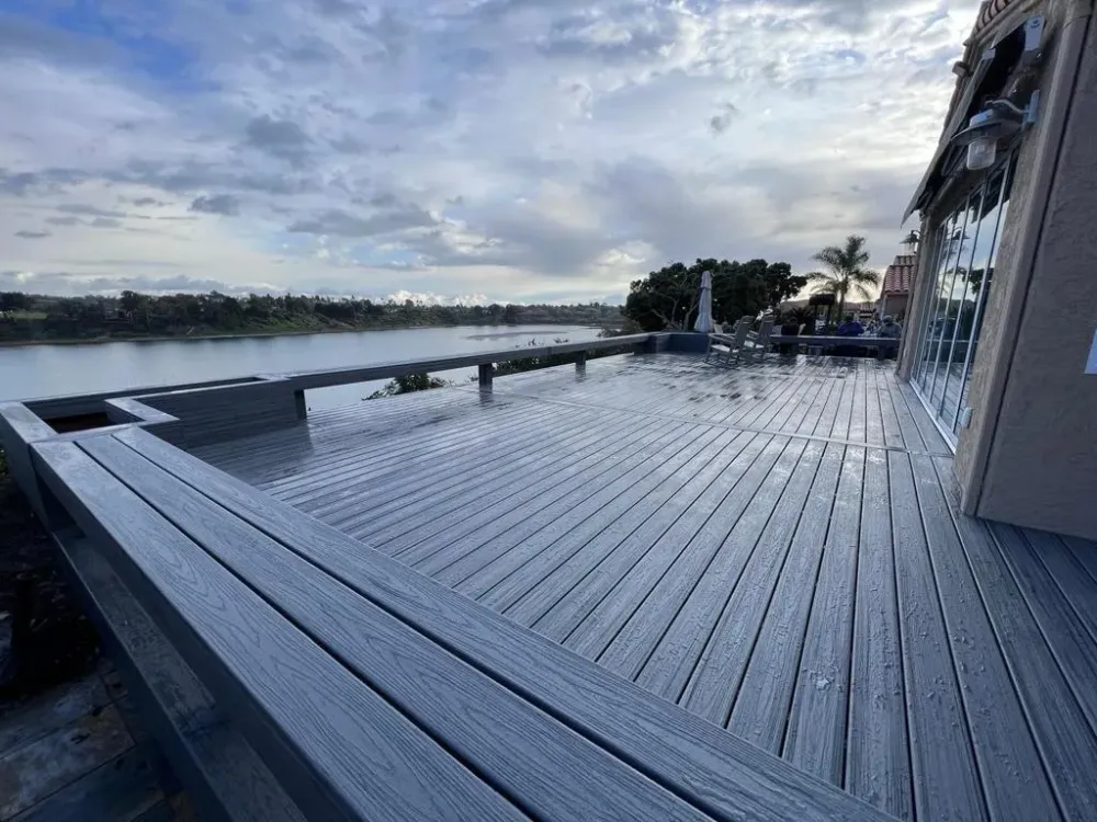 Lemon Street deck photo 2