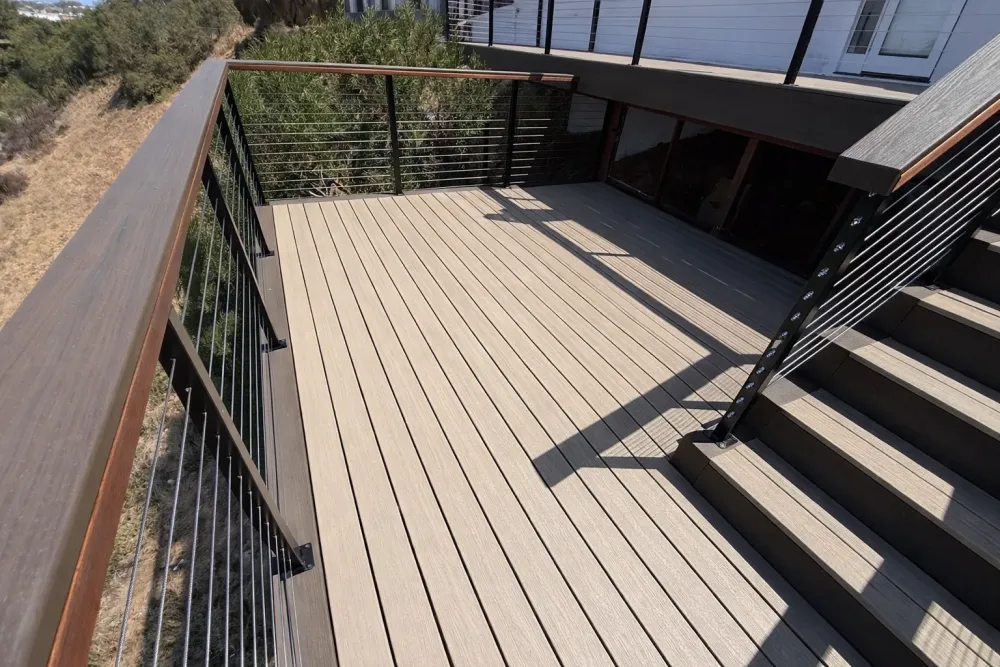 Playa Vista deck photo 5
