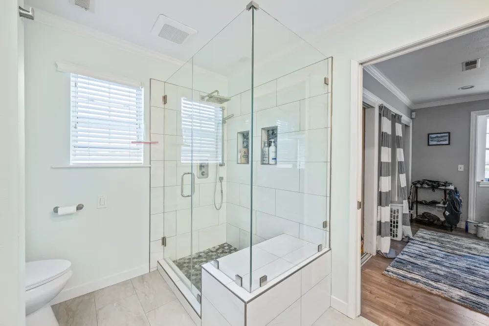 South Sierra Avenue bathroom remodel by Guild Builders
