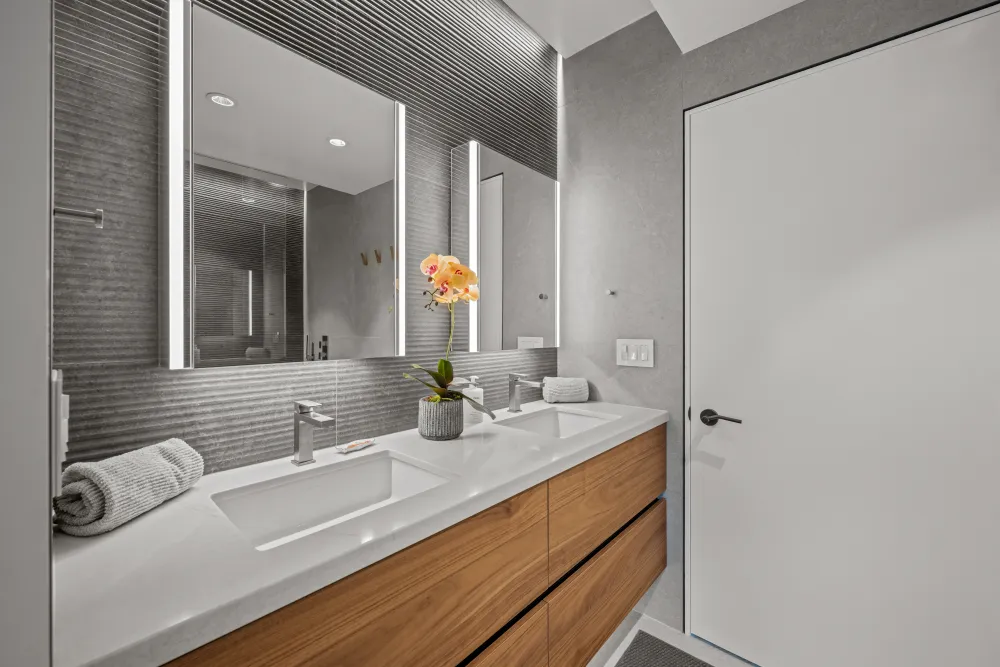 Tara Way bathroom remodel by Guild Builders photo 1